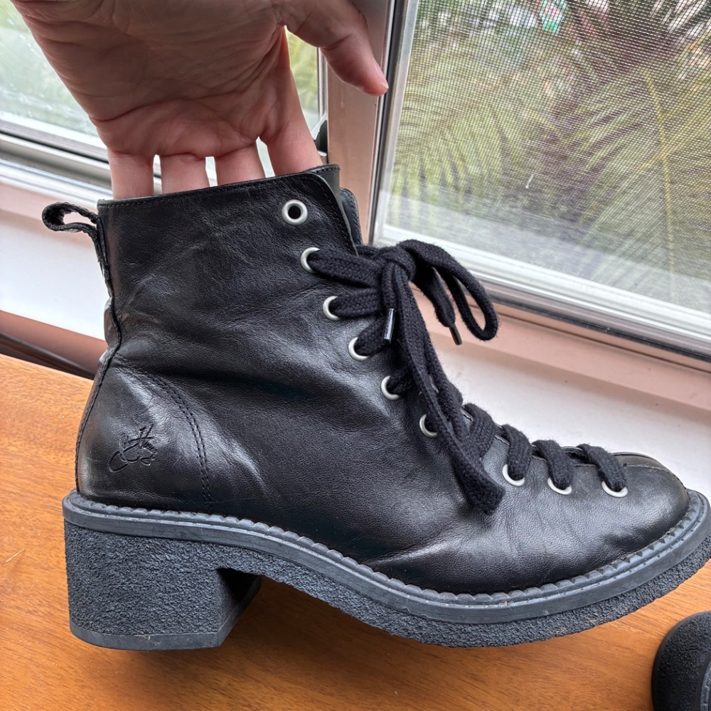 Fluevog Slacker sz 8 moto/ ankle boots - Picture 2 of 11